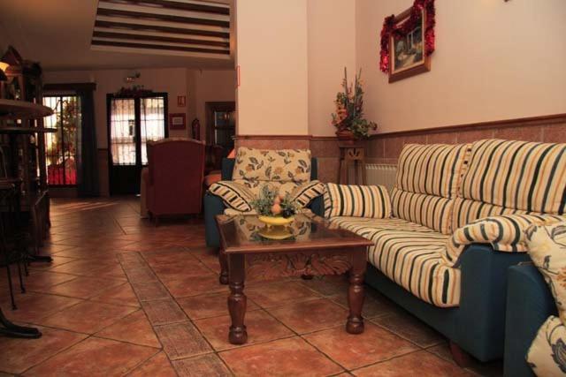 Hotel Patri Huéscar Buitenkant foto