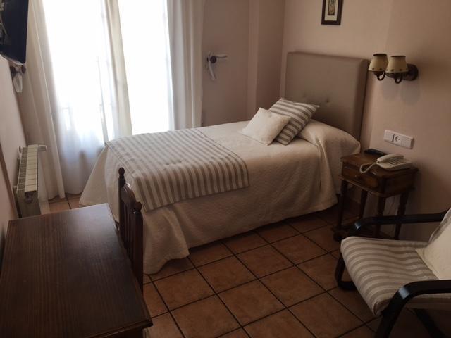 Hotel Patri Huéscar Buitenkant foto